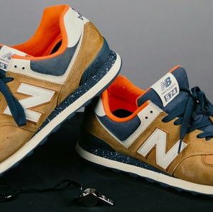 New Balance Tennis Shoes